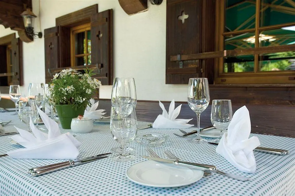 Romantik Hotel Die Gersberg Alm Ueber Salzburg Mit Outdoorpool Austria