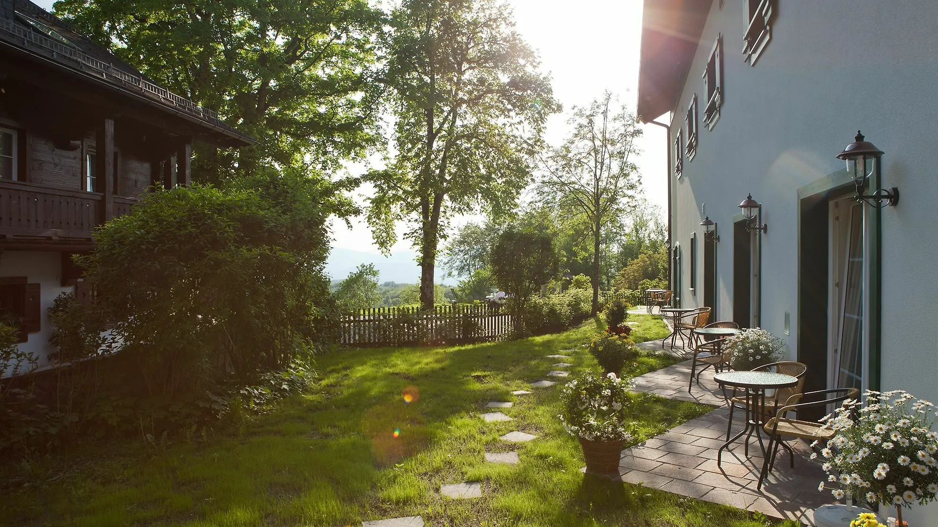 Romantik Hotel Die Gersberg Alm Ueber Salzburg Mit Outdoorpool