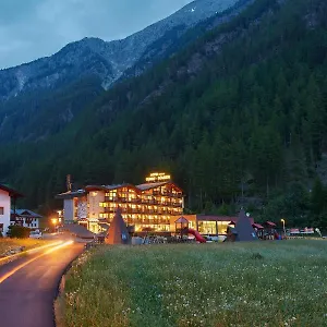 **** Hotel Sunny Austria