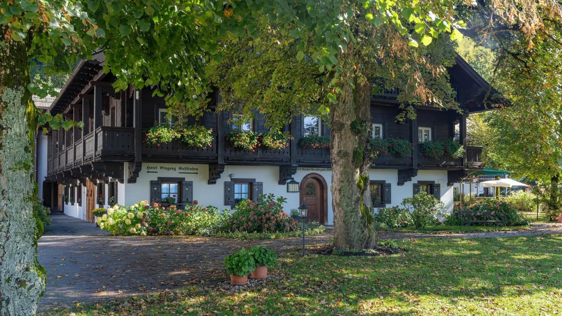 ****  Romantik Hotel Die Gersberg Alm Ueber Salzburg Mit Outdoorpool Austria