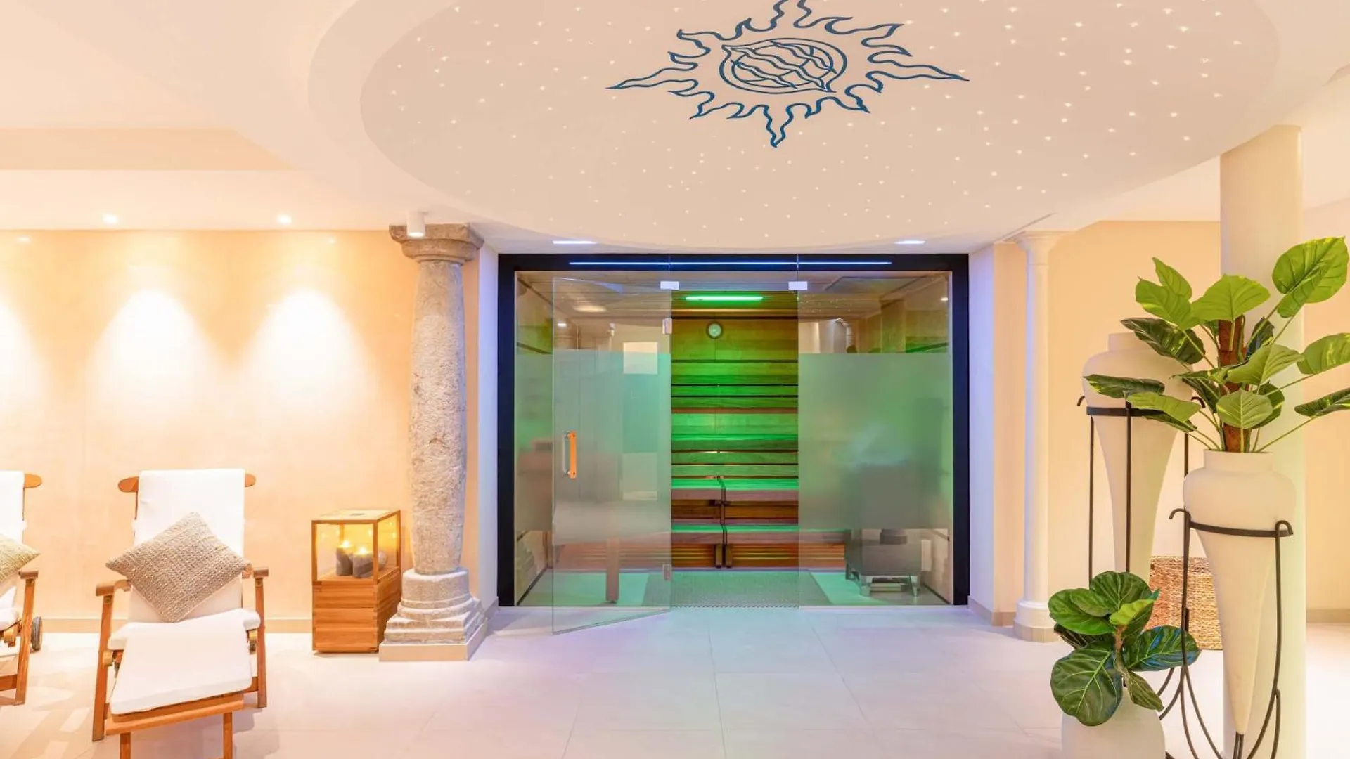 Romantik Hotel Die Gersberg Alm Ueber Salzburg Mit Outdoorpool Austria
