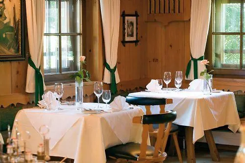 Romantik Hotel Die Gersberg Alm Ueber Salzburg Mit Outdoorpool Austria